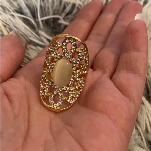 Dazzling women’s statement ring gold & rhinestone - Picture 5 of 6